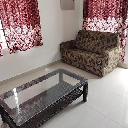 Fully Furnished 3Bhk 2 Floor Villa Angamali Exteriér fotografie